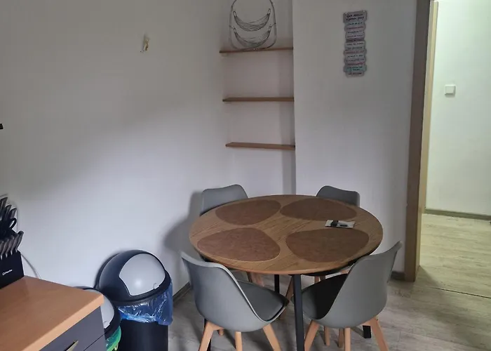 Lejlighed Iam 2 Badezimmer 3 2 Etagen 6 Betten 100 Qm